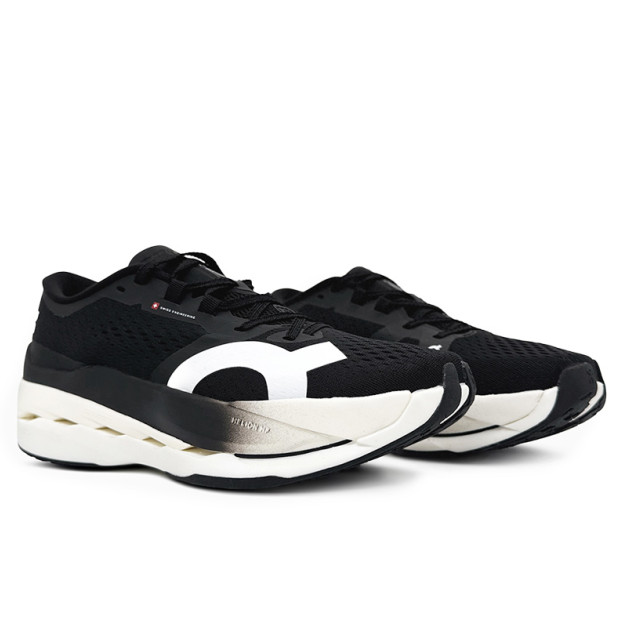 ON Cloudboom Max White Black