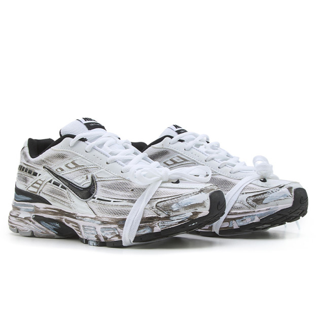 Nike Initiator Custom White Black