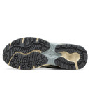 Mizuno Adventure White Grey