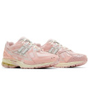 Кросівки New Balance 1906U Lunar New Year Shell Pink M1906NLN Рожевий