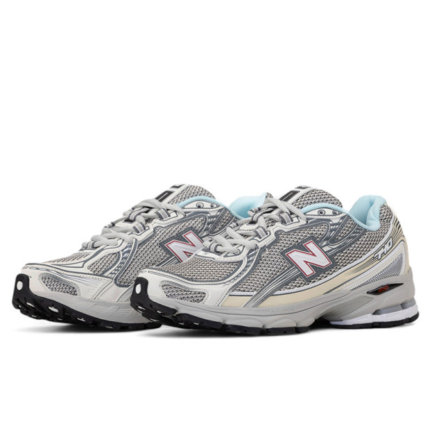 New Balance 740 Silver
