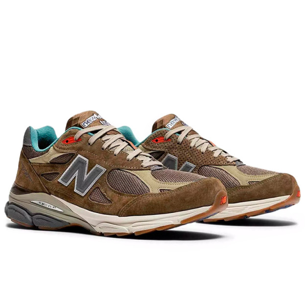 New Balance 990v3 x Bodega Anniversary M990BD3