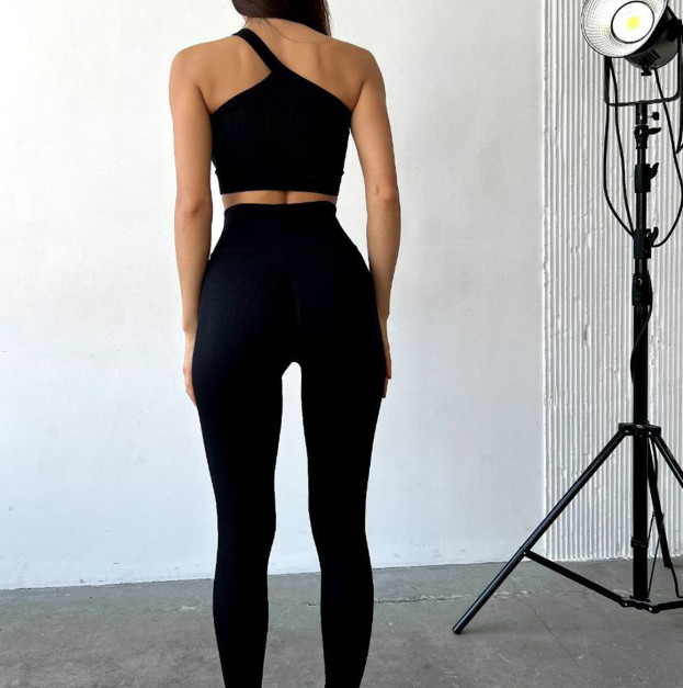 Легінси Чорні в Рубчик з Push-Up Ефектом