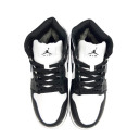 Кросівки Jordan 1 Retro High Black White Winter С МЕХОМ Чорний/білий