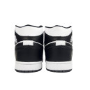 Кросівки Jordan 1 Retro High Black White Winter С МЕХОМ Чорний/білий