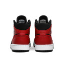 Кросівки Jordan 1 Mid Bred 554724-054 Чорний/червоний