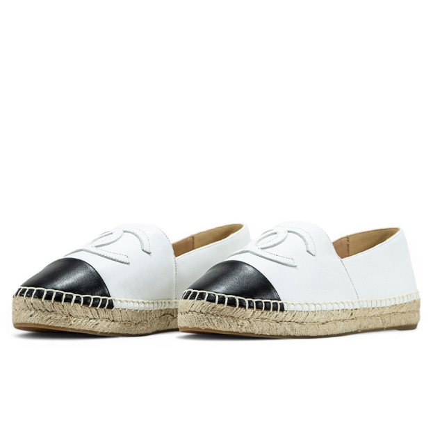 Chanel Off White Black Leather CC Espadrille Flats