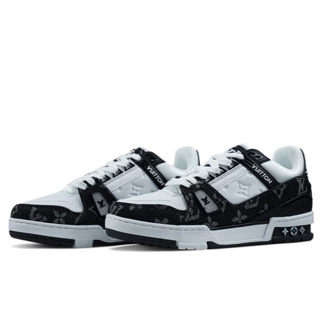 Louis Vuitton Trainer Monogram Could White Black