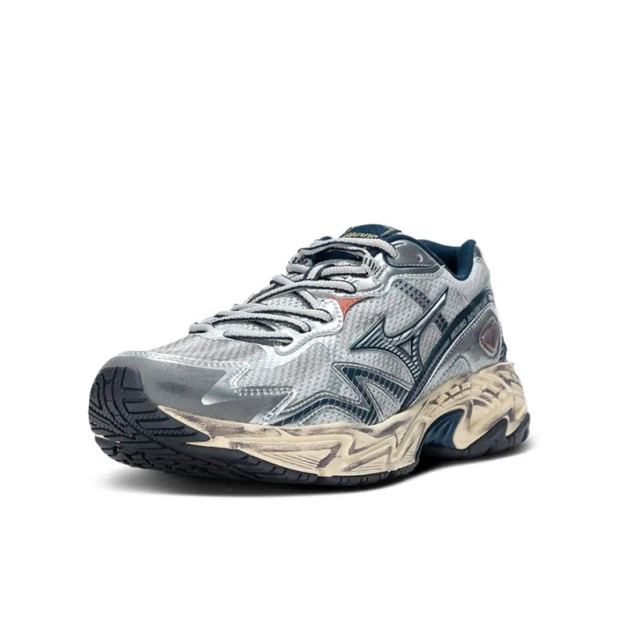 Mizuno Adventure Beige SIlver