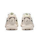 Кросівки Бежевий