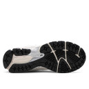 Кросівки New Balance 2002R Atlas Lemon Haze ML2002RQ Чорний/білий