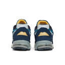 Кросівки New Balance 2002R Protection Pack Dark Navy M2002RDF Білий/синій