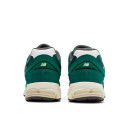 Кросівки New Balance 2002R Nightwatch Green M2002RHB Зелений