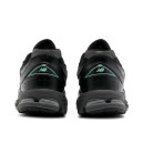Кросівки New Balance 2002R Black Powder Green M2002RLD Чорний/зелений