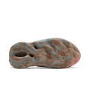 В'єтнамки та шльопанці Adidas Yeezy Foam Runner Sand Grey GY3969 Різнокольорові