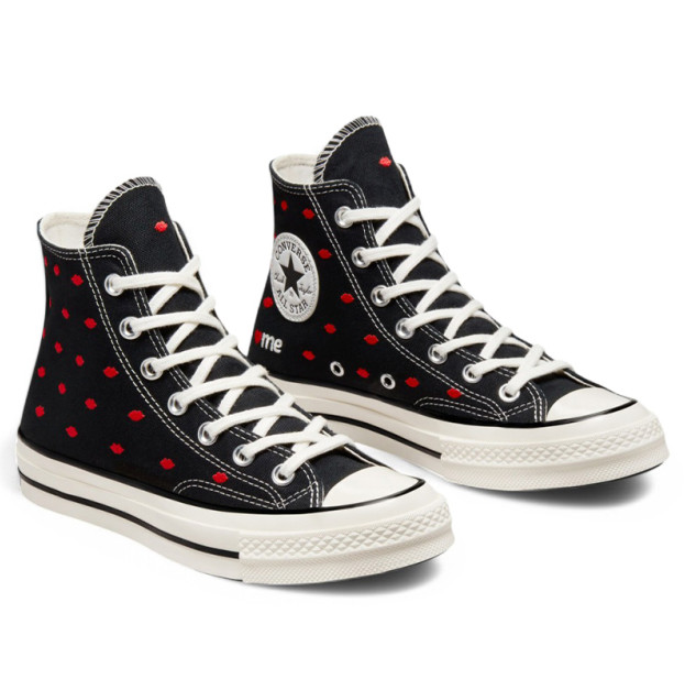 Кеды Converse High Chuck 70 Embroidered Lips High Love Me Black A01600C