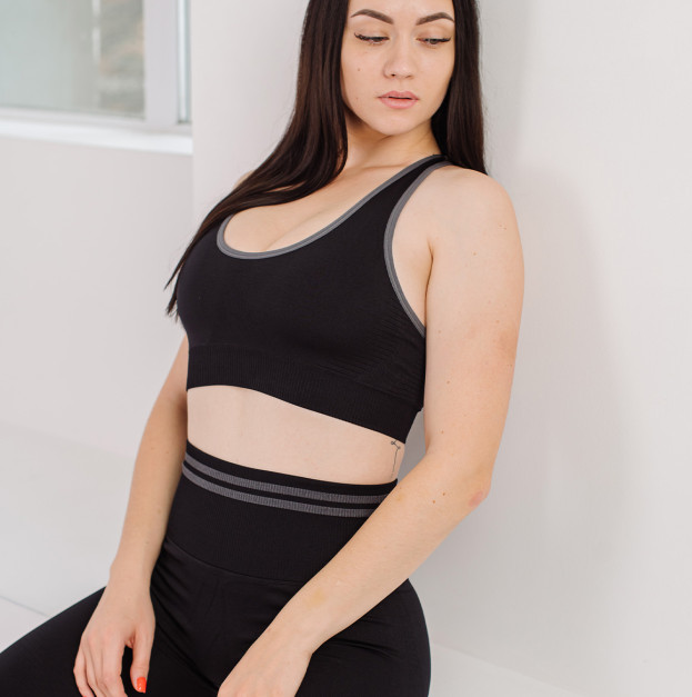 Топ Спортивний Чорний