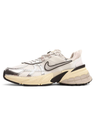 Кросівки Nike V2K Run Summit White Metalic Silver Бежевий