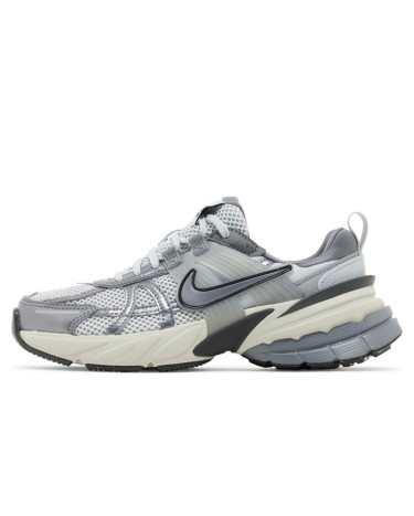 Кросівки Nike V2K Run Pure Platinum Wolf Grey FD0736-003 Сірий