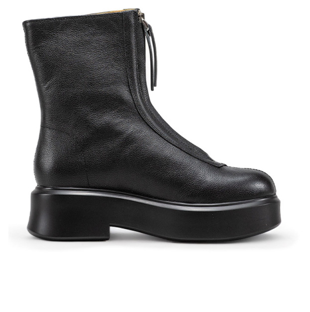 The Row Natural Zipped Black