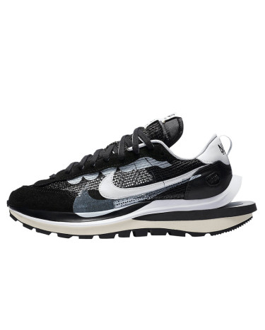 Кросівки Nike Vaporwaffle sacai Black White CV1363-001 Чорний/білий