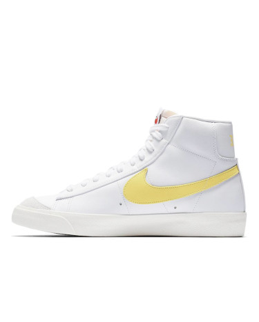 Кроссовки Nike Blazer Mid 77 Vintage Optic Yellow BQ6806-101 Белый